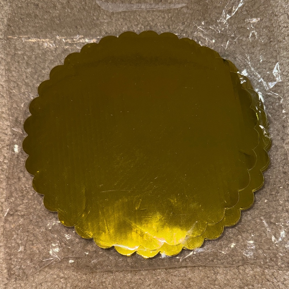 Cake Boards, Gold Scalloped Round Cake Board, NEW, 10 pieces